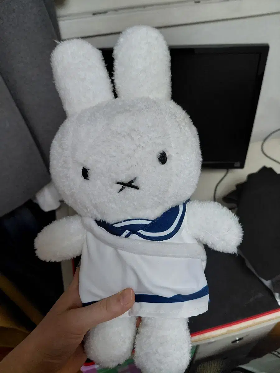 thumbnail-0